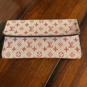 Louis Vuitton mini Lin wallet